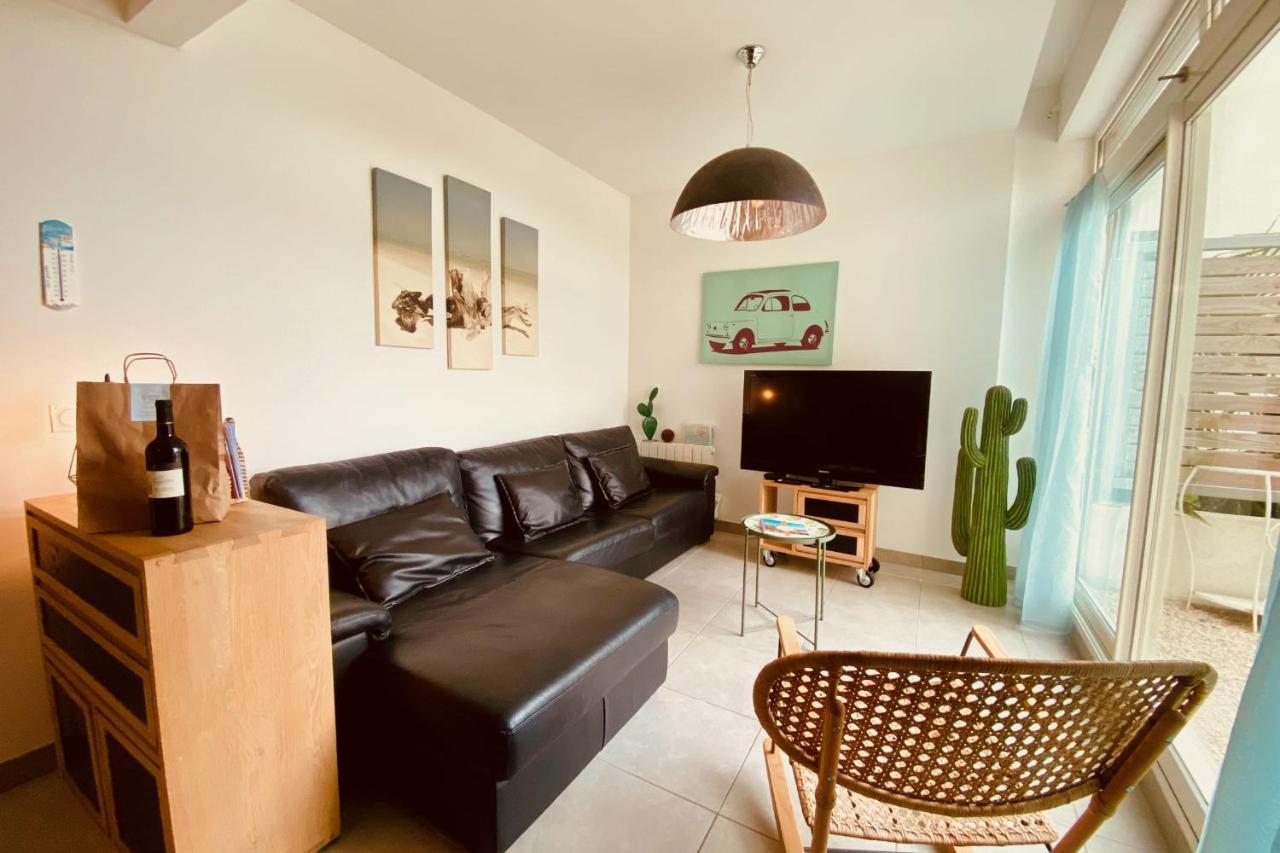 Escapade Au Soleil B002 Appartement 2 Chambres Dans Residence Sur La Plage ル・グロー・デュ・ロワ エクステリア 写真