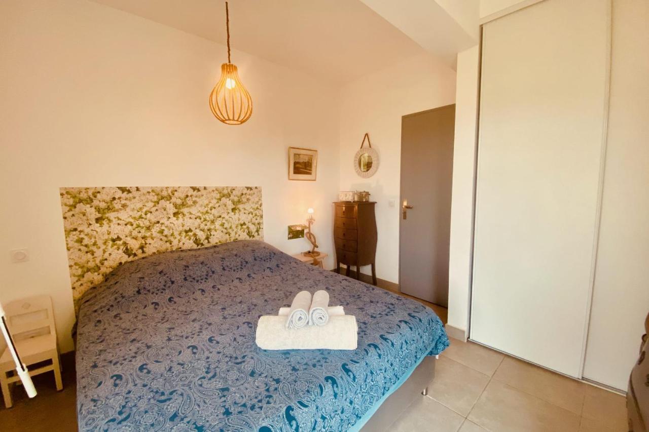 Escapade Au Soleil B002 Appartement 2 Chambres Dans Residence Sur La Plage ル・グロー・デュ・ロワ エクステリア 写真