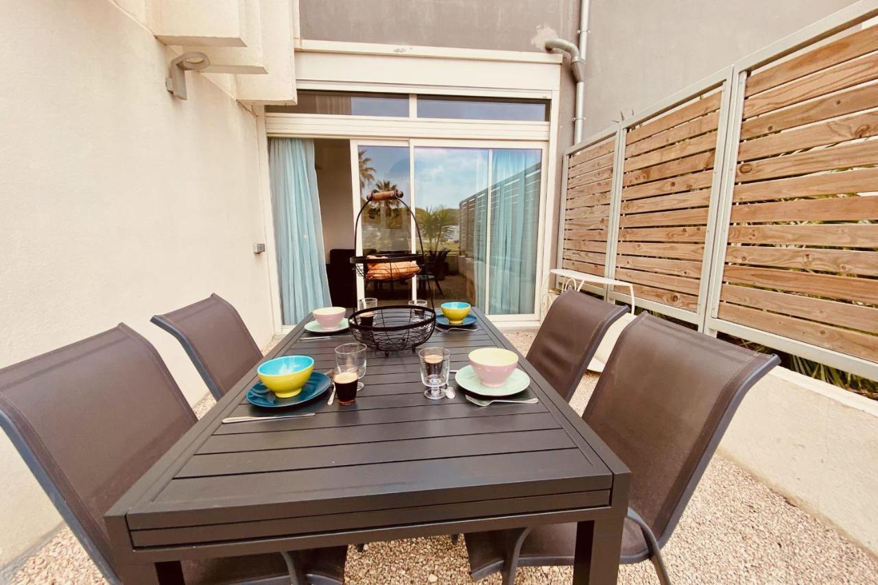 Escapade Au Soleil B002 Appartement 2 Chambres Dans Residence Sur La Plage ル・グロー・デュ・ロワ エクステリア 写真